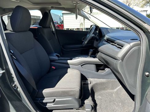 Used 2018 Honda HR-V EX image 19