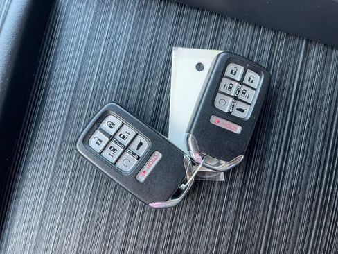 Used 2020 Honda Odyssey EX-L image 17
