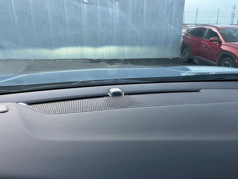 Used 2025 Chevrolet Equinox LT image 18