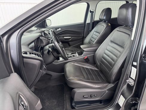 Used 2017 Ford Escape Titanium w/ Equipment Group 301A image 9