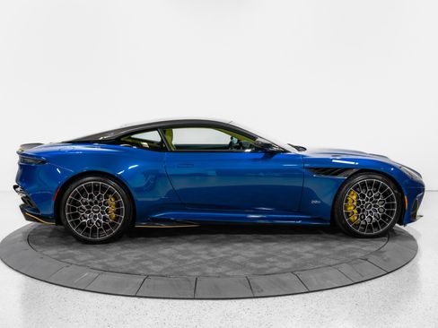 Used 2023 Aston Martin DBS Coupe RWD image 10