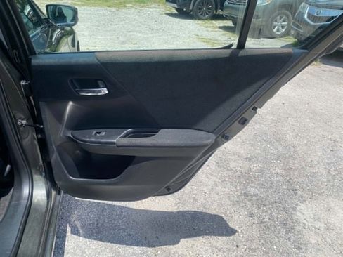 Used 2013 Honda Accord LX image 11