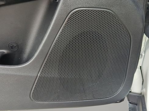 Used 2016 Jeep Cherokee Limited image 42