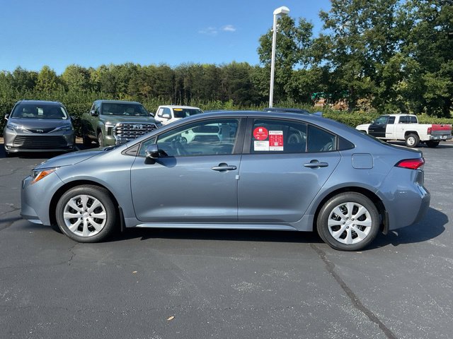 New 2027 Toyota Corolla LE FWD image 10