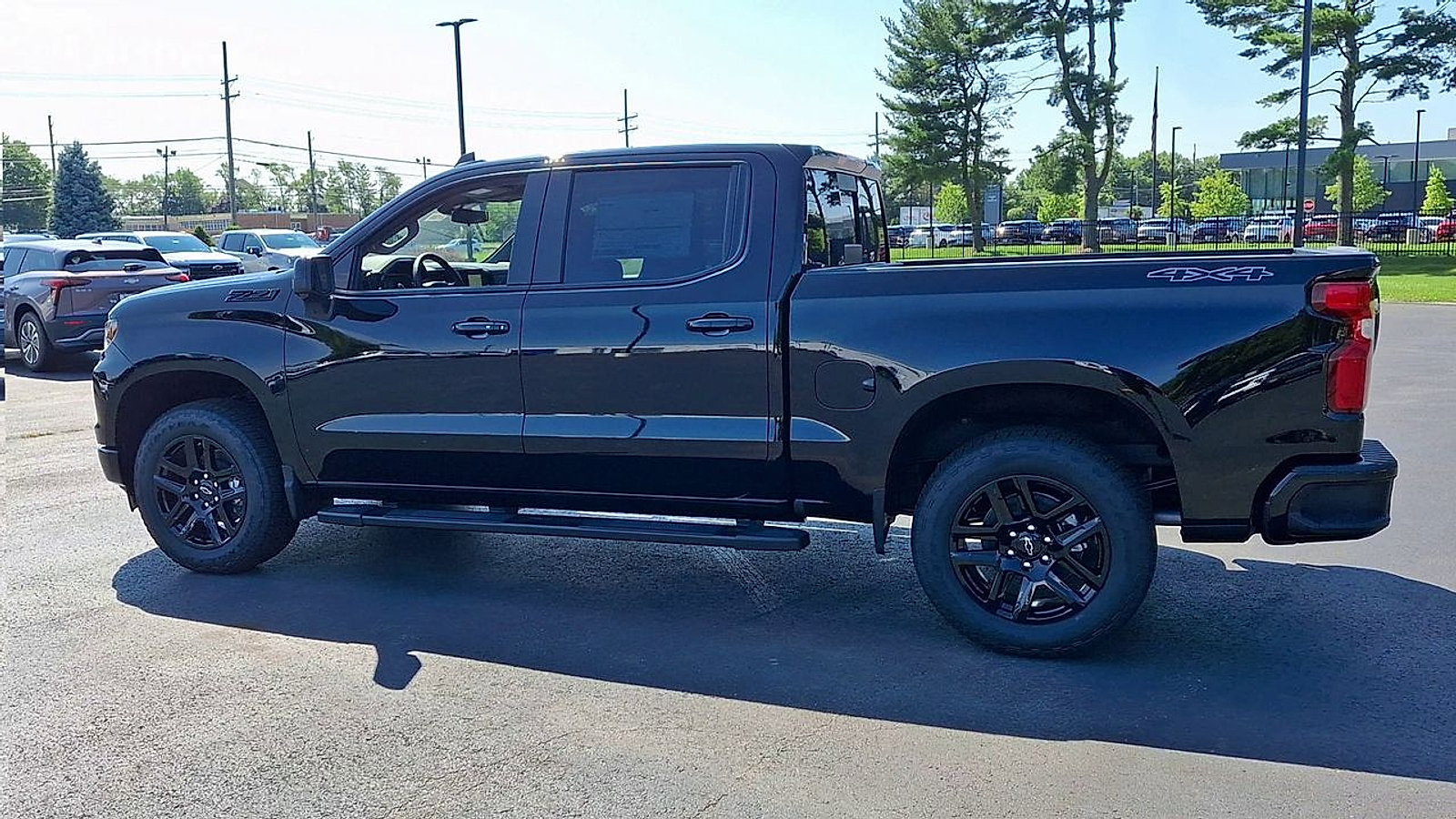 New 2026 Chevrolet Silverado 1500 RST w/ Dark Appearance Package AWD/4WD image 8