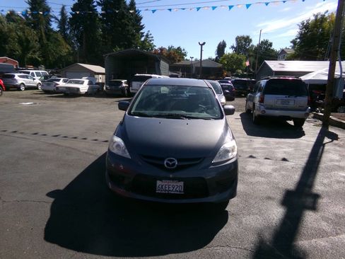 Used 2010 MAZDA MAZDA5 Sport w/ Popular Equipment Pkg image 2