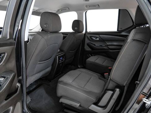 Used 2021 Chevrolet Traverse LT AWD/4WD image 39