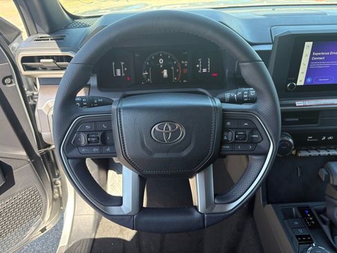 New 2026 Toyota 4Runner SR5 image 28