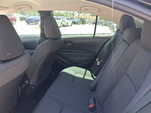 Used 2025 Toyota Corolla LE FWD image 6
