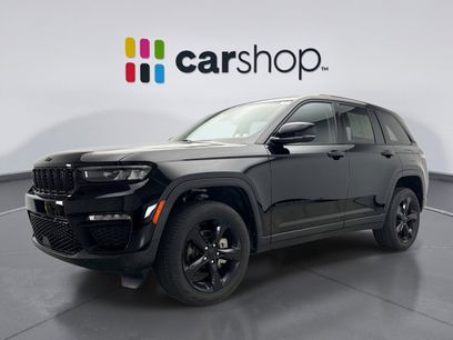 Used 2023 Jeep Grand Cherokee Limited w/ Black Appearance Package