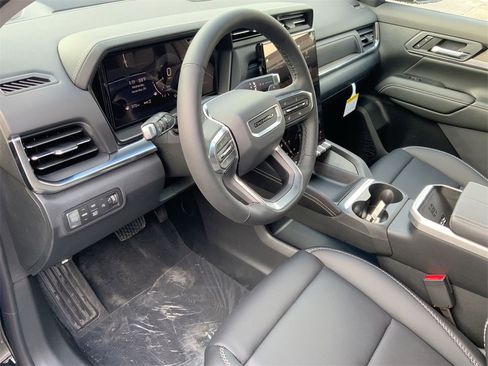 New 2026 GMC Terrain Denali w/ LPO, Floor Liner Package image 10