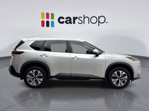 Used 2023 Nissan Rogue SV w/ SV Premium B Package image 6