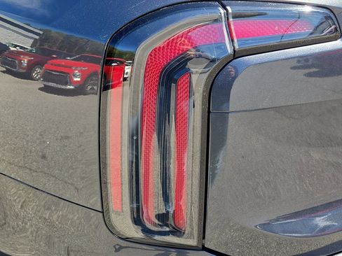 Certified 2023 Kia Telluride SX Prestige X-Pro image 12