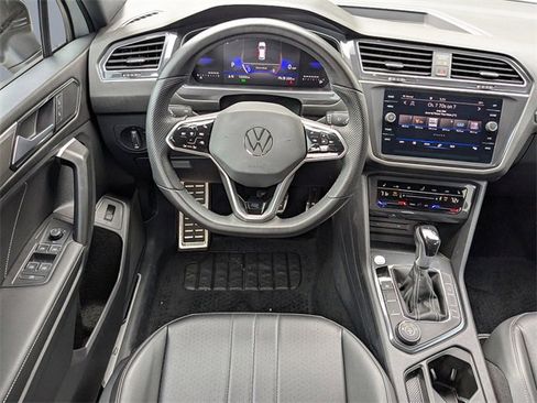 Certified 2024 Volkswagen Tiguan SE R-Line image 18