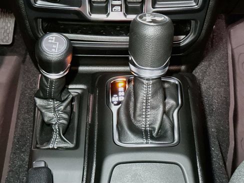 New 2026 Jeep Wrangler Unlimited Sport AWD/4WD image 10
