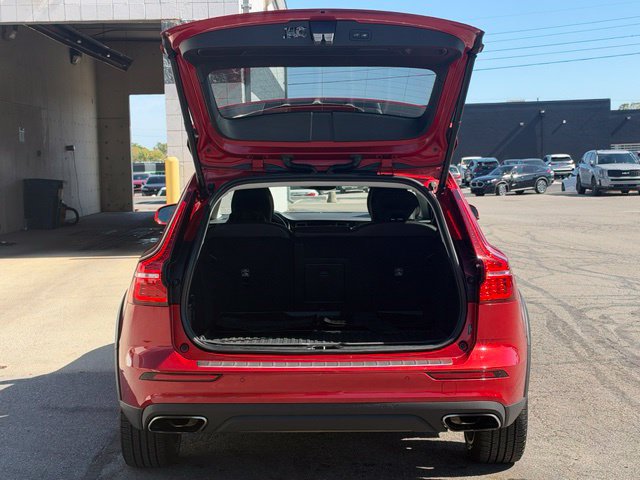 Used 2021 Volvo V60 T5 Cross Country w/ Climate Package AWD/4WD image 33