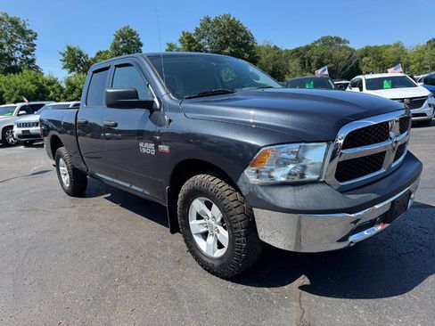 Used 2018 RAM 1500 ST w/ SXT Appearance Group AWD/4WD image 7
