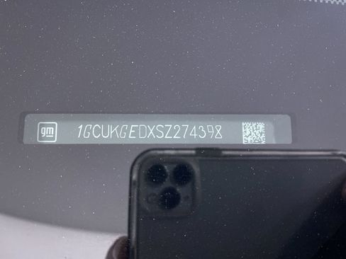 Certified 2025 Chevrolet Silverado 1500 LTZ image 17