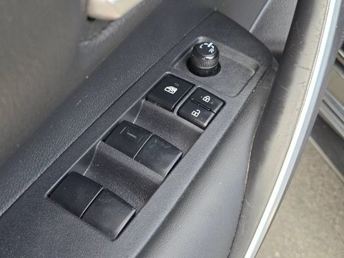 Used 2024 Toyota Corolla SE FWD image 18