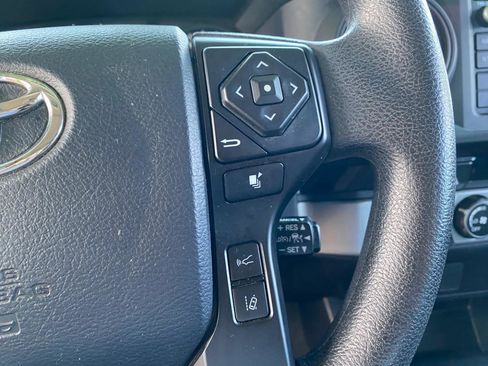 Used 2018 Toyota Tacoma SR RWD image 47
