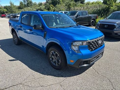 Used 2026 Ford Maverick XLT w/ XLT Luxury Package AWD/4WD image 2