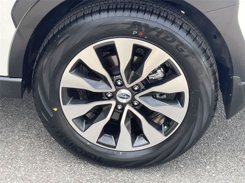 Certified 2024 Subaru Outback Touring XT AWD/4WD image 11