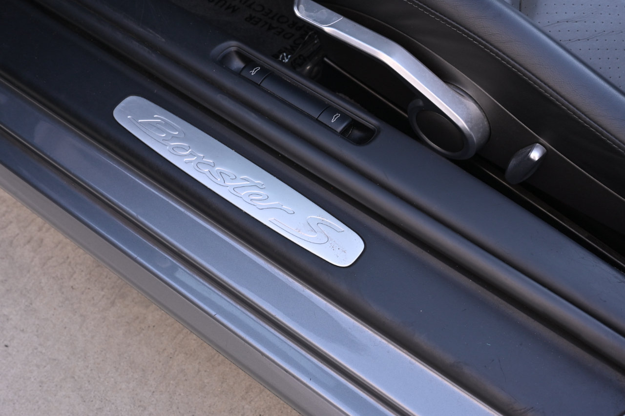 Used 2006 Porsche Boxster S RWD image 31