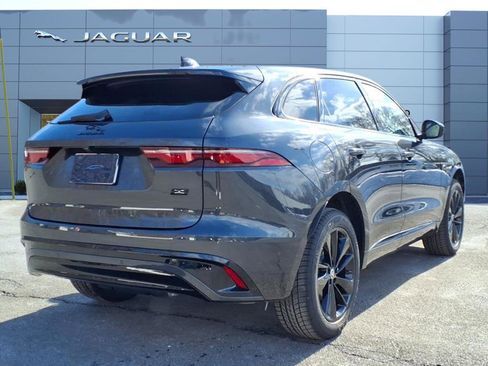 New 2026 Jaguar F-PACE R-Dynamic S image 2