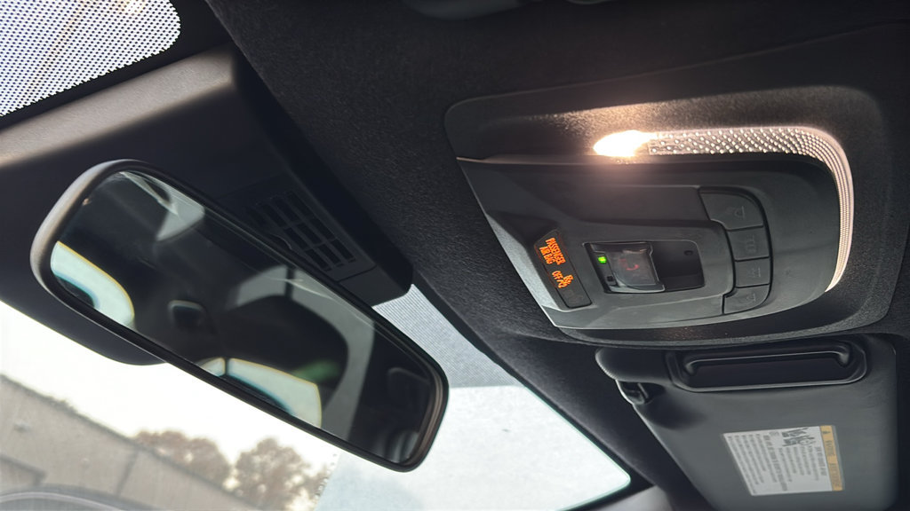 Used 2025 Toyota Corolla SE FWD image 24