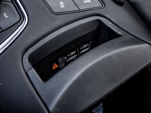 Used 2024 Cadillac XT6 Premium Luxury w/ Platinum Package image 40