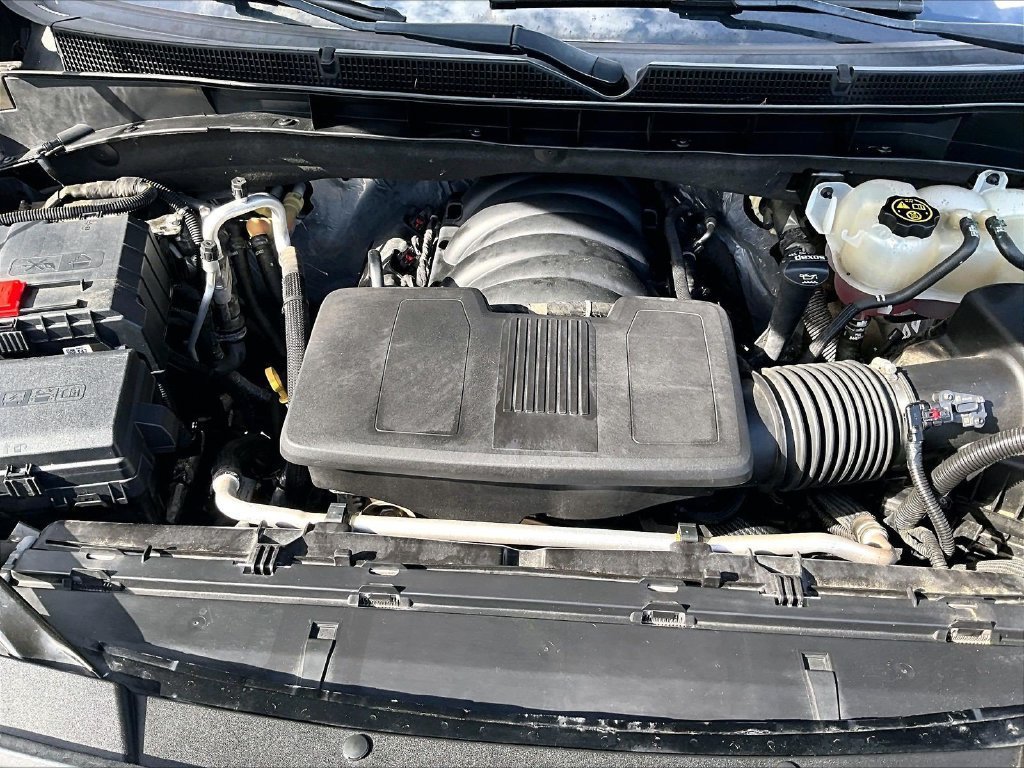 Used 2021 Cadillac Escalade Sport Platinum w/ LPO, Floor Liner Package AWD/4WD image 36