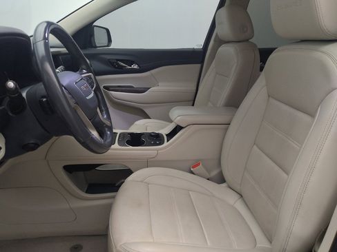 Used 2021 GMC Acadia Denali w/ Denali Technology Package FWD image 17