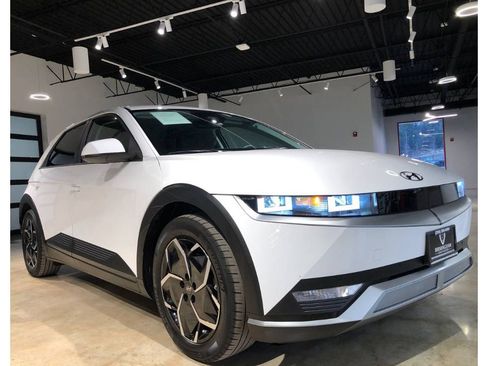 Used 2024 Hyundai Ioniq 5 SEL image 6