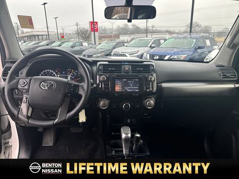 Used 2019 Toyota 4Runner TRD Off-Road image 13