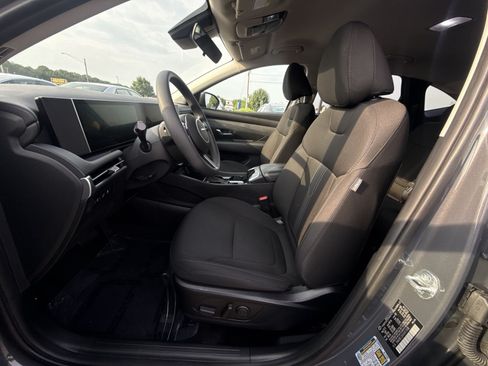 Certified 2025 Hyundai Tucson SEL AWD/4WD image 13