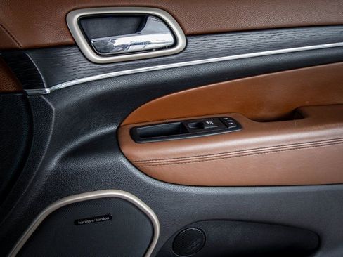 Used 2017 Jeep Grand Cherokee Summit w/ Trailer Tow Group IV image 38