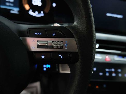 Used 2025 Hyundai Sonata SEL FWD image 36