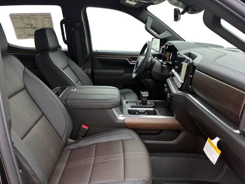 New 2026 Chevrolet Silverado 1500 High Country w/ Midnight Edition AWD/4WD image 13