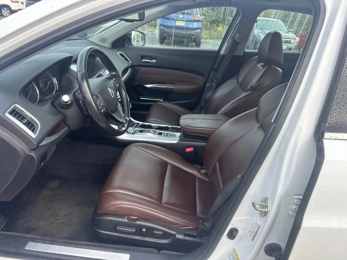 Used 2015 Acura TLX V6 FWD image 5