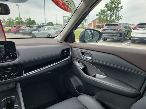 Used 2023 Nissan Rogue SL w/ SL Premium Package AWD/4WD image 10