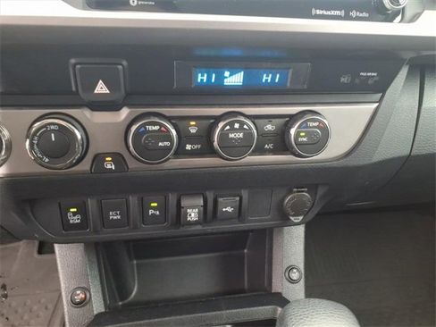 Used 2023 Toyota Tacoma 4x4 Double Cab image 19