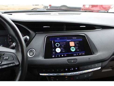 Used 2019 Cadillac XT4 Premium Luxury image 9