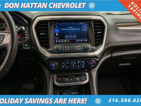 Used 2023 GMC Acadia SLE w/ Driver Convenience Package image 9