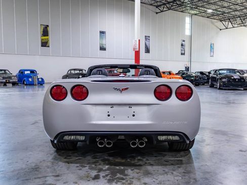 Used 2005 Chevrolet Corvette Convertible w/ Preferred Equipment Group RWD image 5
