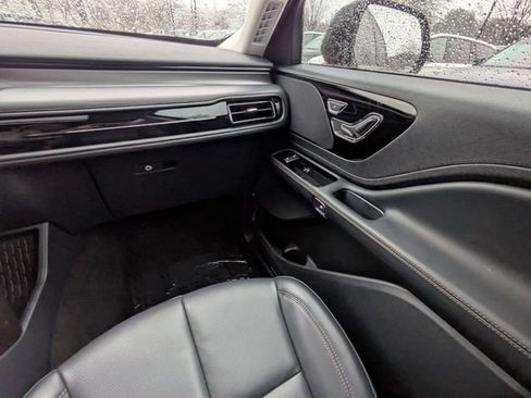 New 2025 Lincoln Aviator 2WD w/ Jet Appearance Package image 15