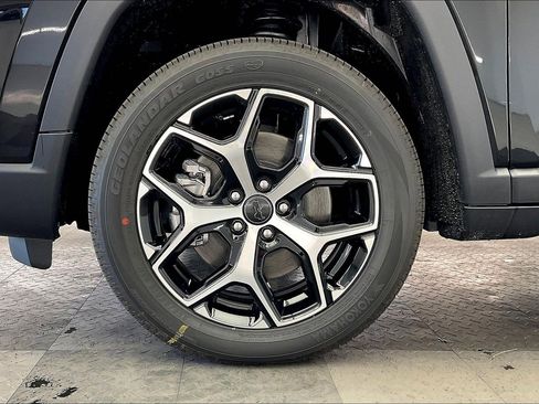 New 2026 Jeep Compass Limited image 14