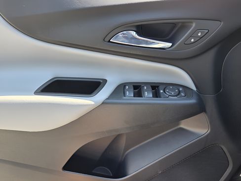 Certified 2023 Chevrolet Equinox LS w/ LS Convenience Package FWD image 28