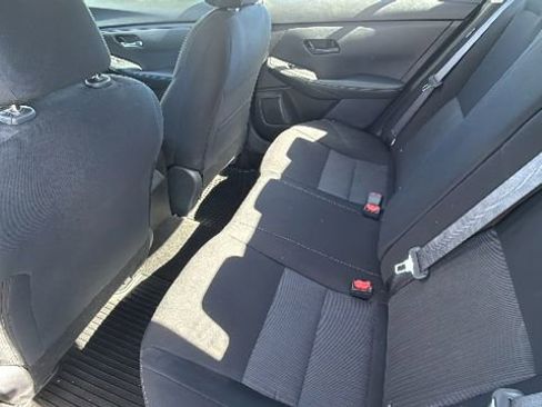 Used 2024 Nissan Sentra SV image 24