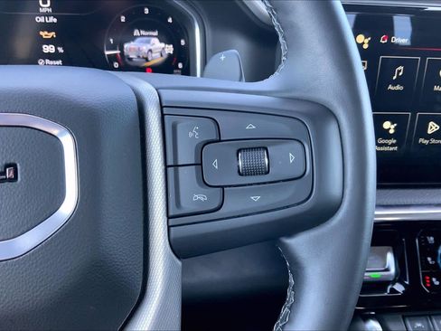Used 2025 GMC Sierra 1500 Denali w/ Technology Package image 24
