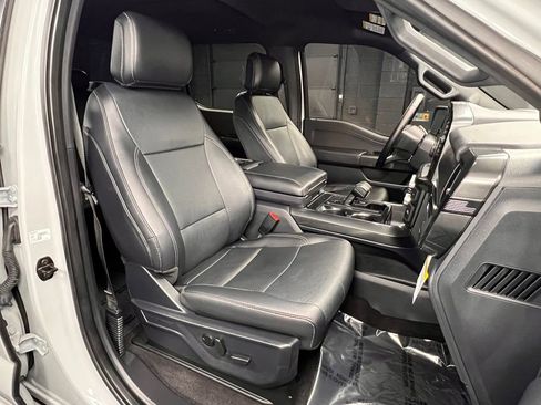 Used 2021 Ford F350 Platinum w/ Tremor Off-Road Package image 13